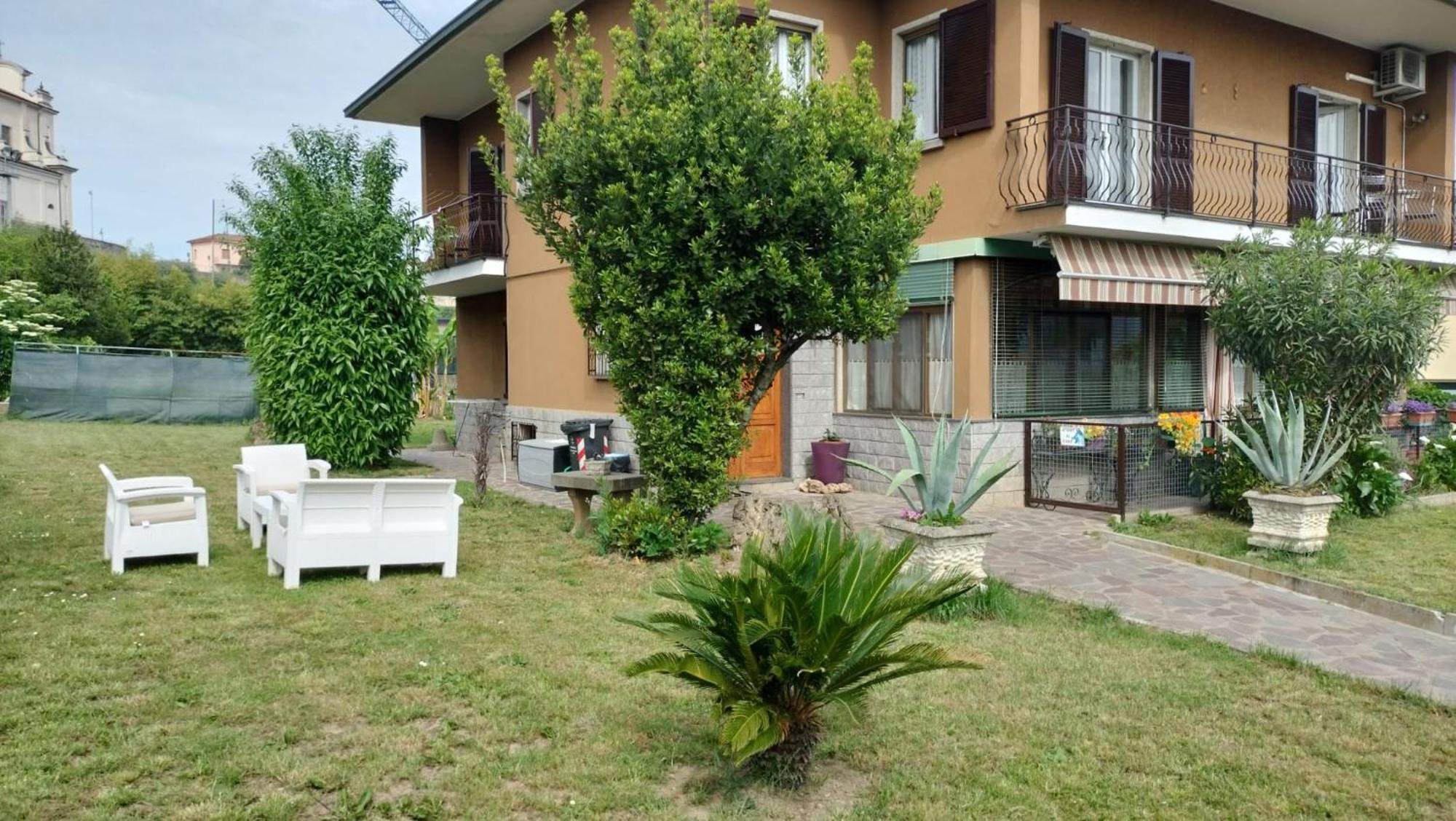 Casa Vacanze Mari, Паратіко Екстер'єр фото